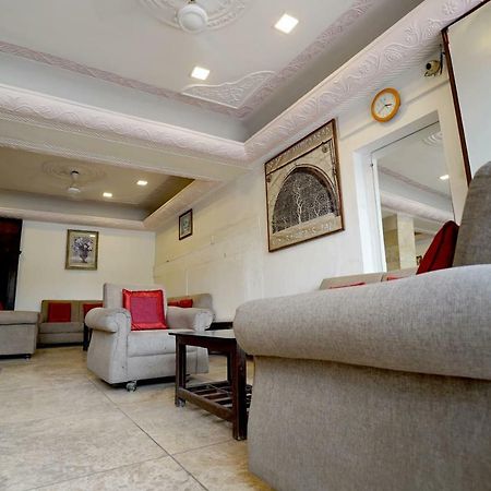 Hotel Royal Ahmedabad Ngoại thất bức ảnh