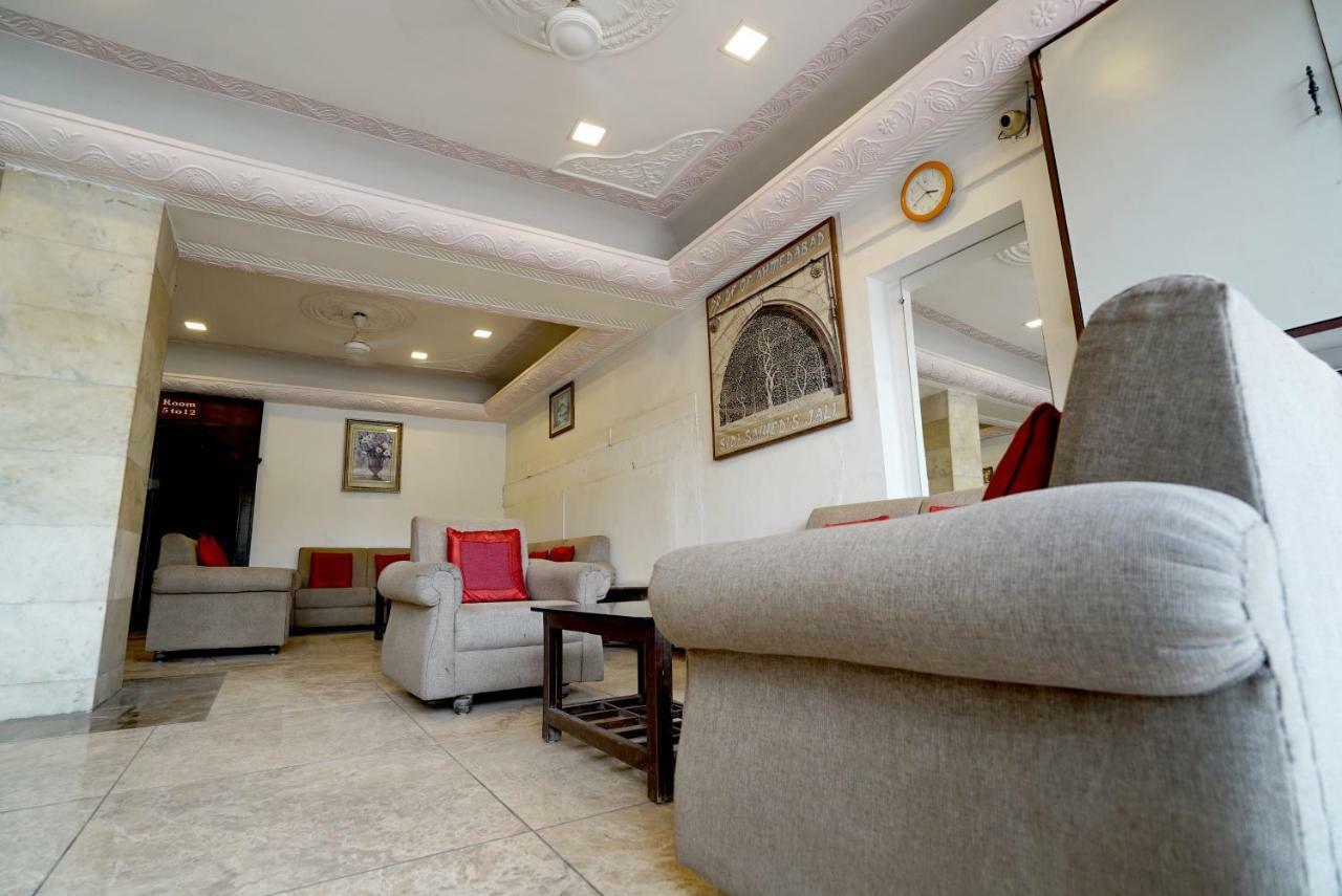 Hotel Royal Ahmedabad Ngoại thất bức ảnh