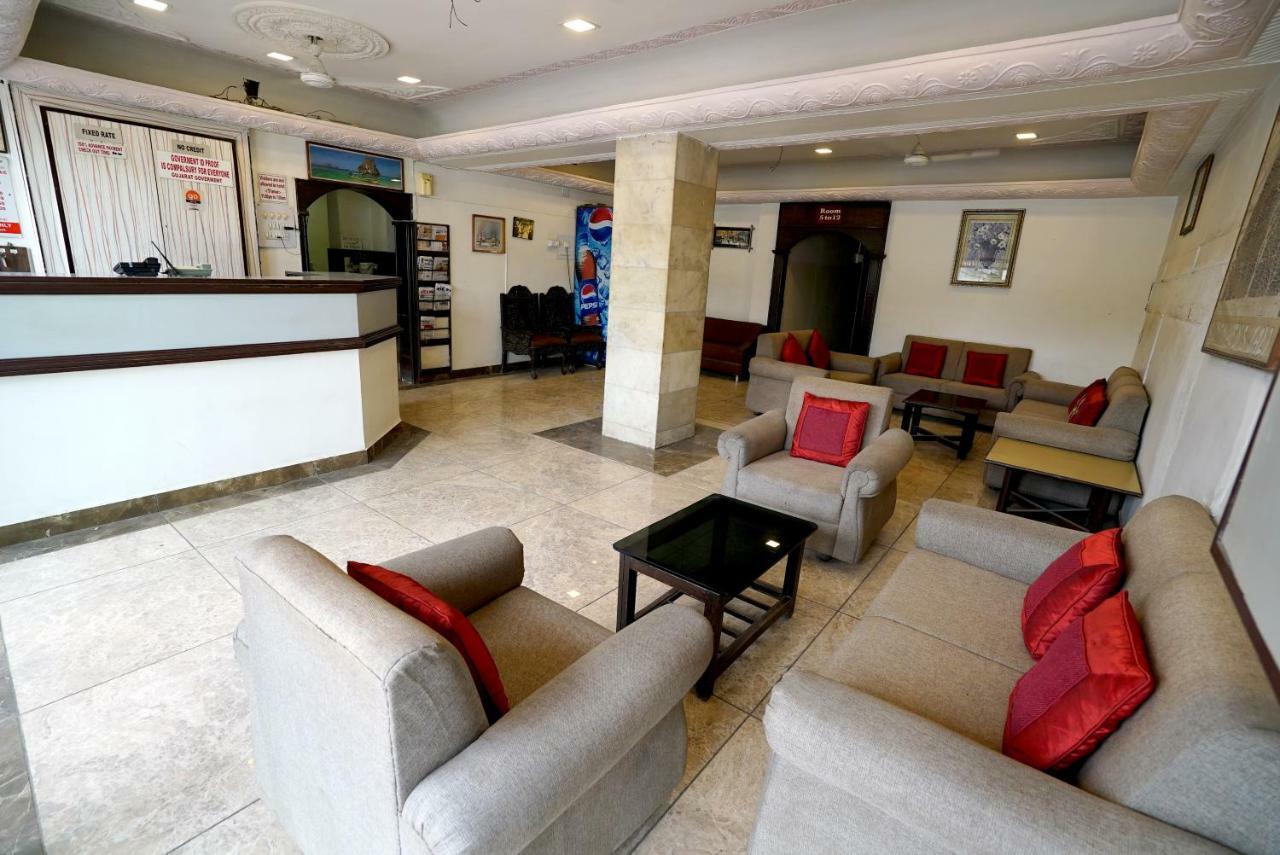 Hotel Royal Ahmedabad Ngoại thất bức ảnh